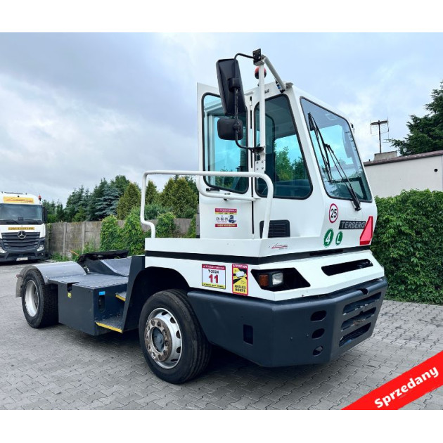 Ciągnik terminalowy Terberg YT182 2011'