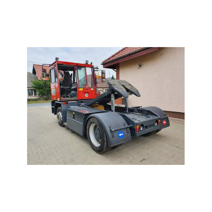Ciągnik terminalowy Kalmar TTX 618