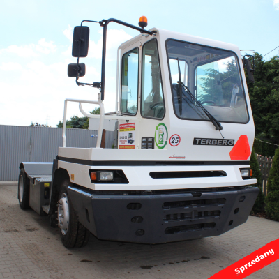 Ciągnik terminalowy Terberg...