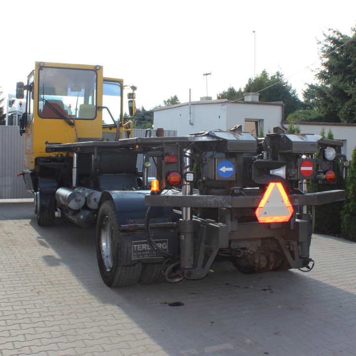 Ciągnik terminalowy Terberg BC 2011
