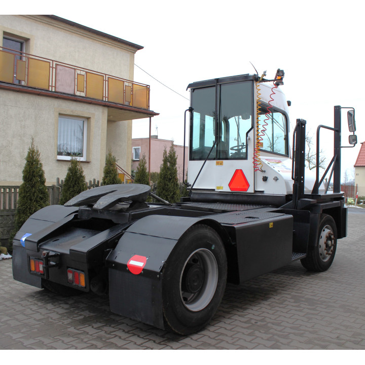Ciągnik terminalowy Kalmar TT612D 2015