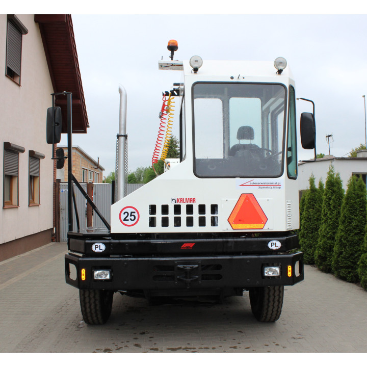 Ciągnik terminalowy Capacity Kalmar