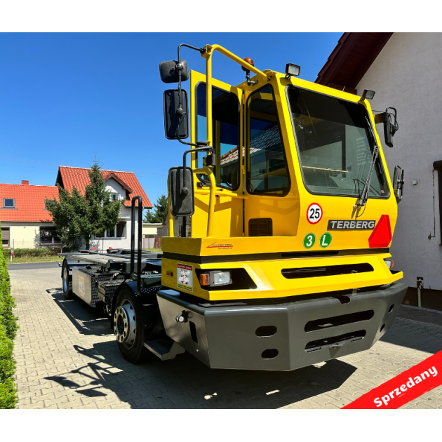 Ciągnik terminalowy Terberg BC182 2008