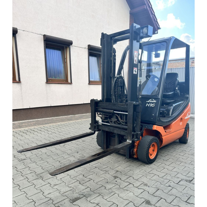 Wózek widłowy Linde H16